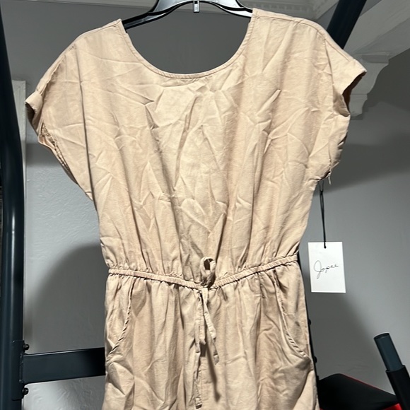 Beige Short sleeve jumpsuit - Picture 2 of 5